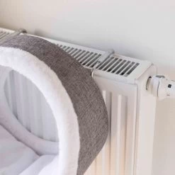 Trixie Abri Pour Radiateur Ø 38 × 34 Cm 10 Trixie Abri Pour Radiateur Ø 38 × 34 Cm -Alimen Tation Chats 7cf6a34bf531d9e34cbcb2039eb32b1c9bca6c79708b1bbf76c7bc5fa16be77a