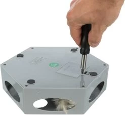 Trixie Jeu Pour Chat Plume Tournante Trixie Ø 22 Cm -Alimen Tation Chats ff221f4433fc8a5466d13f2fc67c9567c42679f5456b27ceac59c6053b0cf255